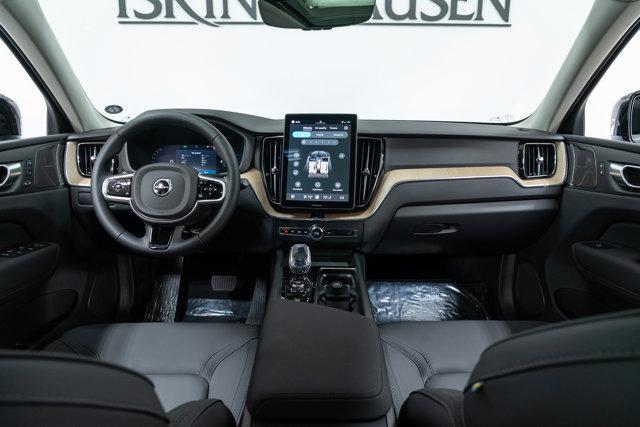 new 2026 Volvo XC60 car, priced at $59,375