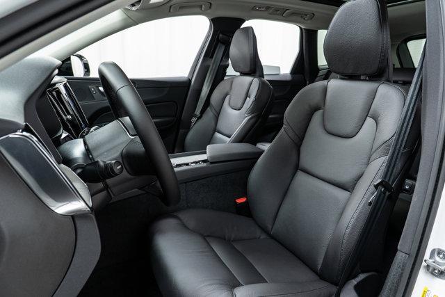 new 2025 Volvo XC60 car, priced at $53,745