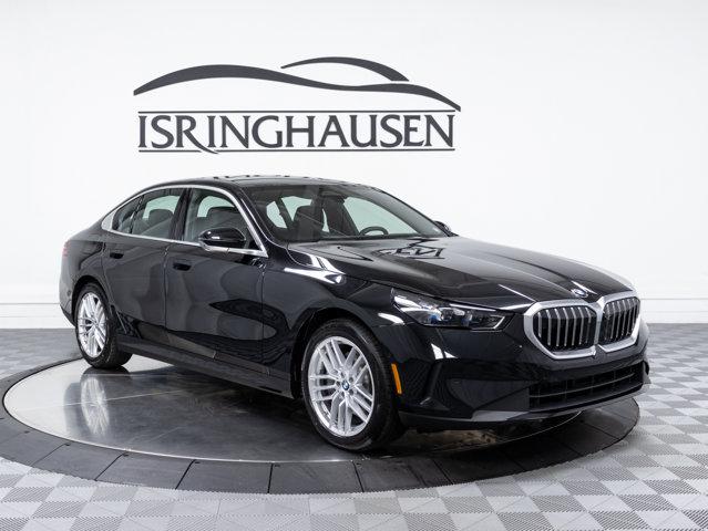 new 2024 BMW 540 car, priced at $71,295