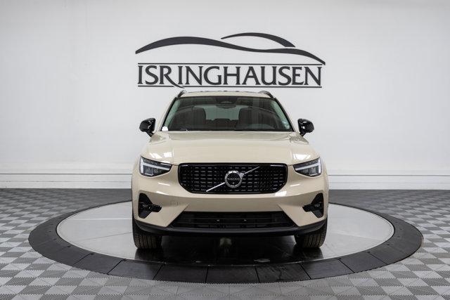 new 2025 Volvo XC40 car, priced at $48,820