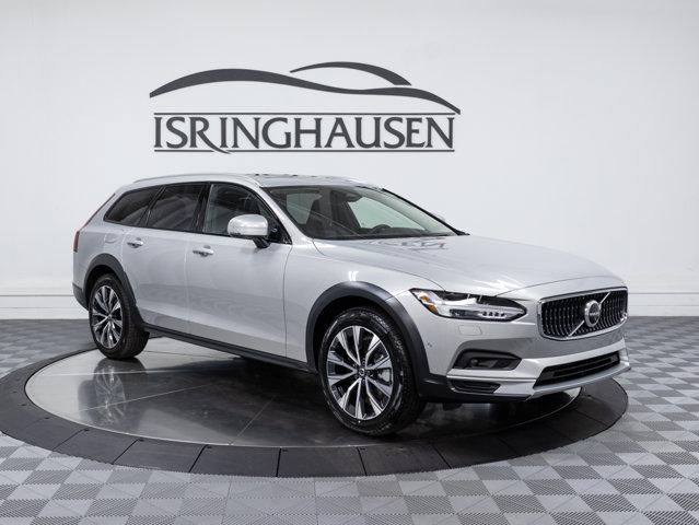 new 2024 Volvo V90 Cross Country car, priced at $62,335