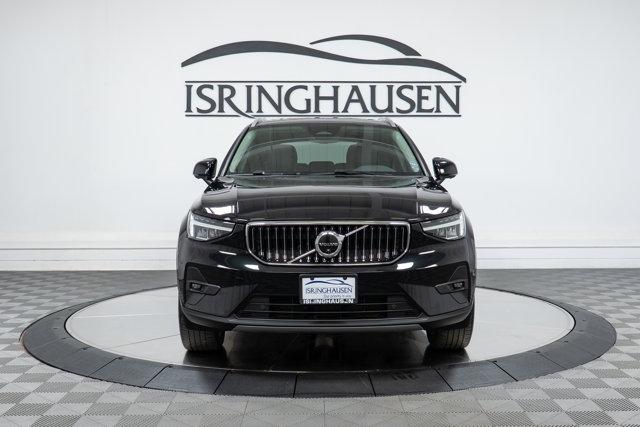 used 2023 Volvo XC40 car, priced at $34,900