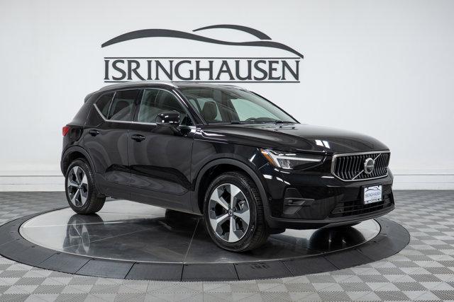 used 2023 Volvo XC40 car, priced at $34,900