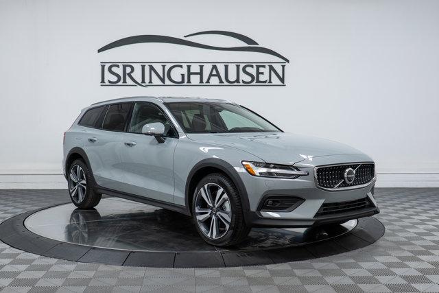 new 2026 Volvo V60 Cross Country car, priced at $57,370
