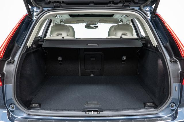 new 2025 Volvo XC60 car, priced at $51,535