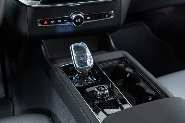 new 2026 Volvo XC90 car, priced at $71,905