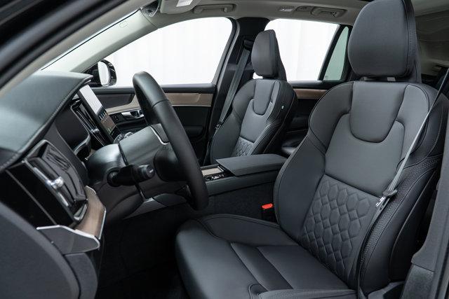 new 2026 Volvo XC90 car, priced at $71,905
