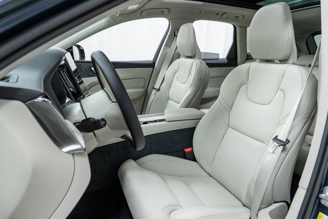 new 2026 Volvo XC60 Plug-In Hybrid car, priced at $75,235