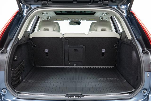 new 2026 Volvo XC60 Plug-In Hybrid car, priced at $75,235