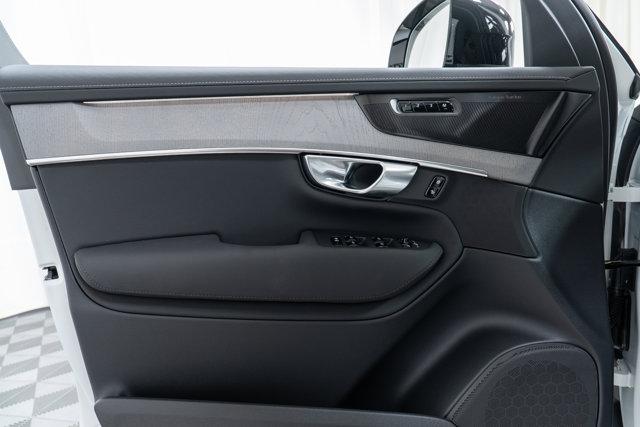 new 2026 Volvo XC90 car, priced at $76,105