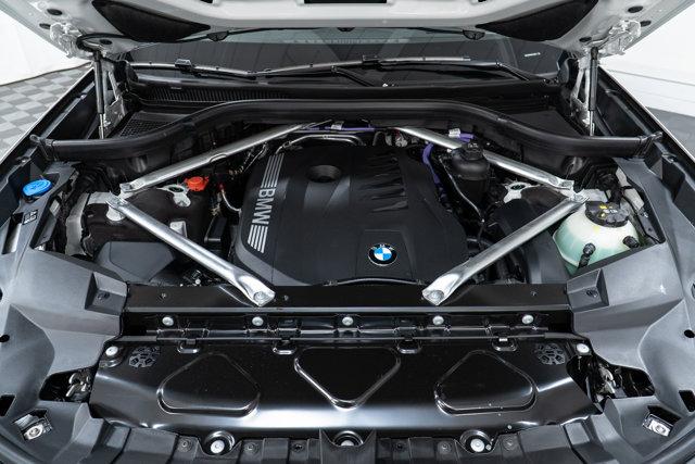 new 2026 BMW X7 car, priced at $99,275