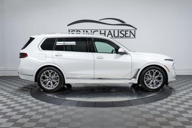 new 2026 BMW X7 car, priced at $99,275