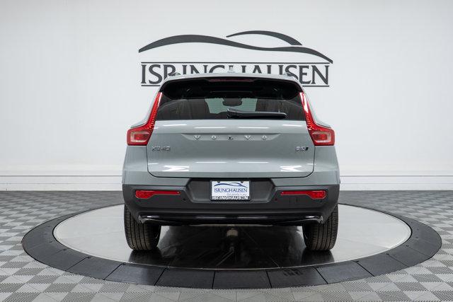 new 2025 Volvo XC40 car, priced at $49,810