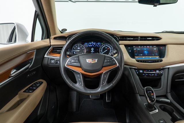 used 2017 Cadillac XT5 car, priced at $26,900