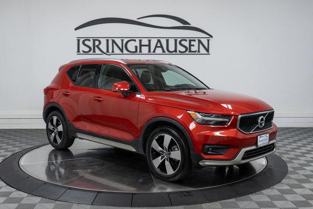 used 2021 Volvo XC40 car, priced at $29,900