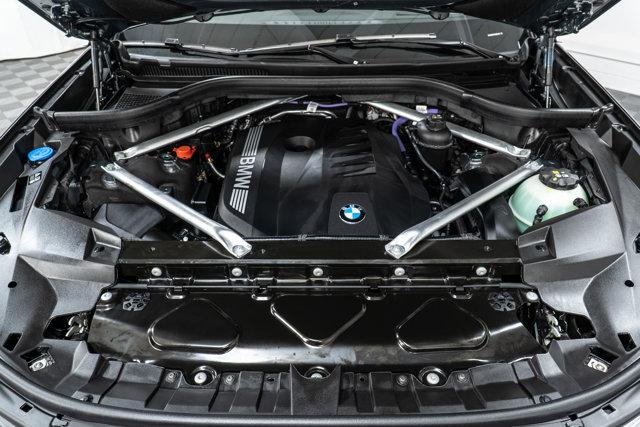 new 2026 BMW X7 car, priced at $97,025