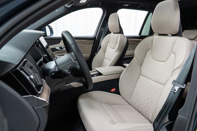 new 2026 Volvo XC90 car, priced at $72,355