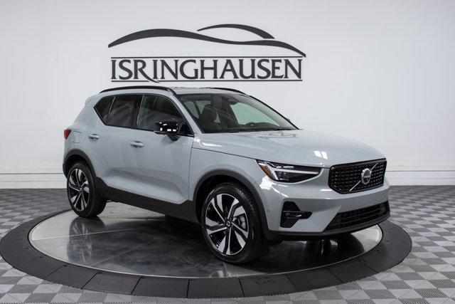 new 2025 Volvo XC40 car, priced at $49,790