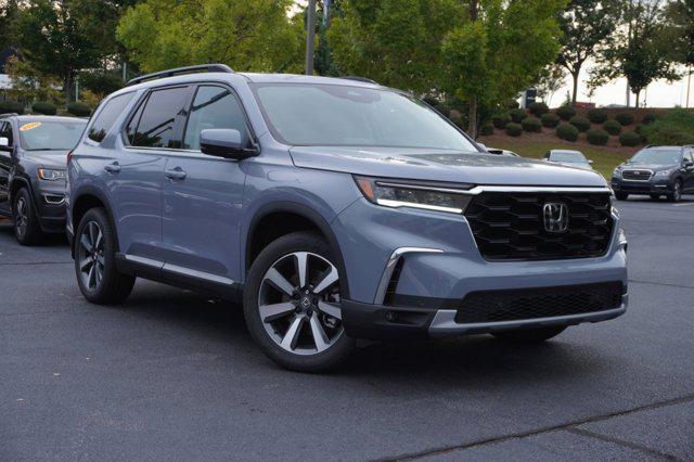 new 2025 Honda Pilot car, priced at $54,023