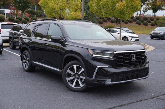 new 2025 Honda Pilot car, priced at $54,175