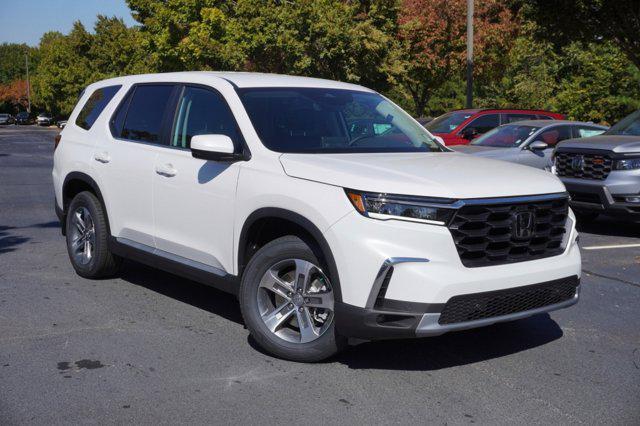 new 2025 Honda Pilot car, priced at $47,923