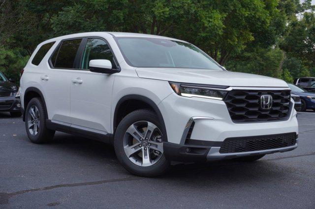 new 2025 Honda Pilot car, priced at $48,993