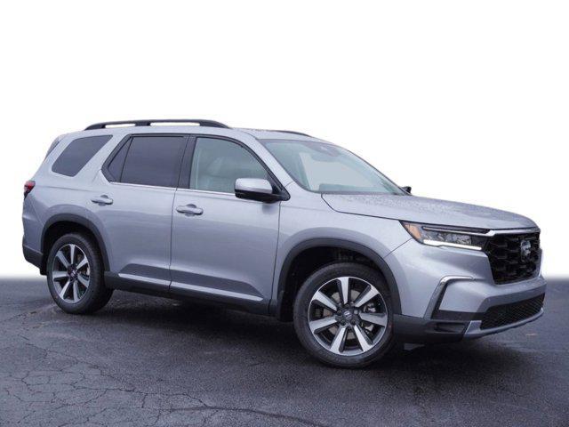 new 2025 Honda Pilot car, priced at $50,738