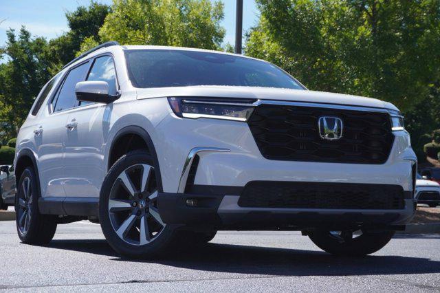 new 2025 Honda Pilot car, priced at $52,993