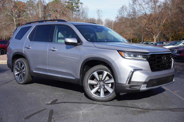 new 2025 Honda Pilot car, priced at $50,738