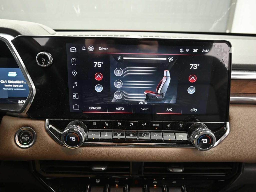 used 2023 GMC Canyon car, priced at $40,943