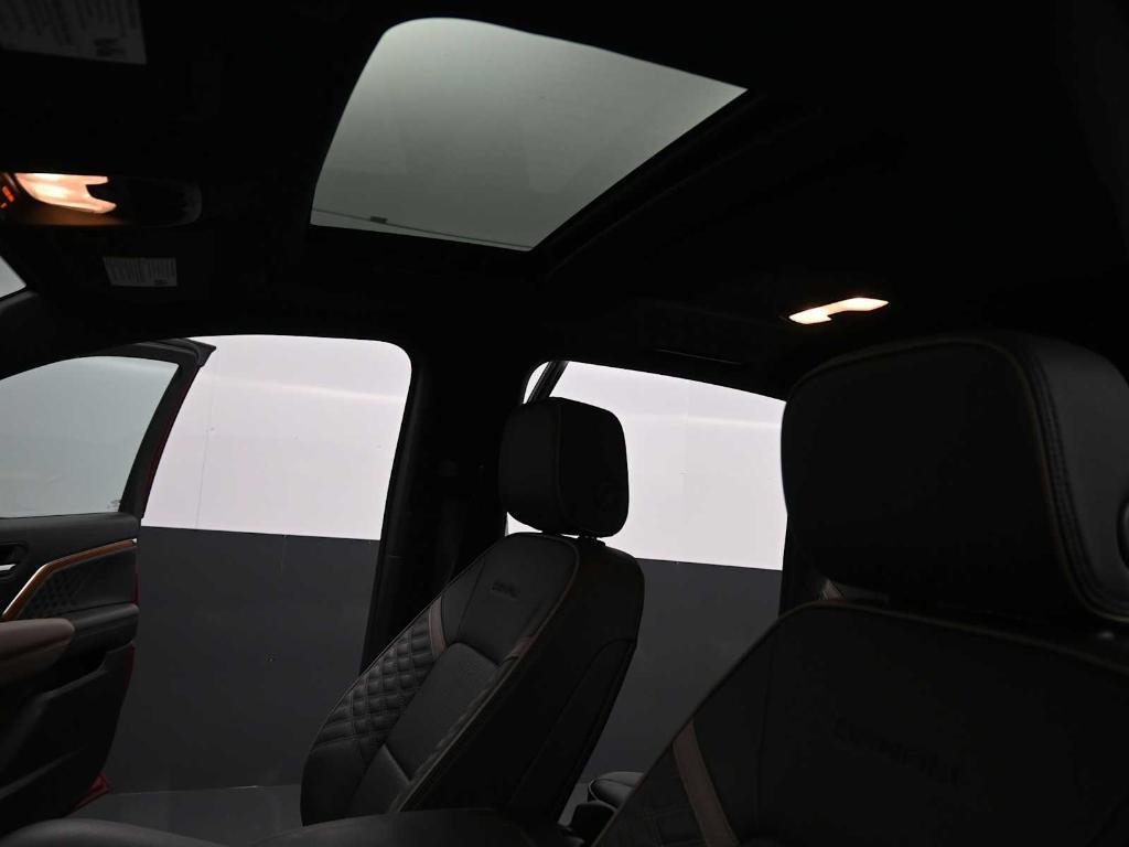 used 2023 GMC Canyon car, priced at $40,943