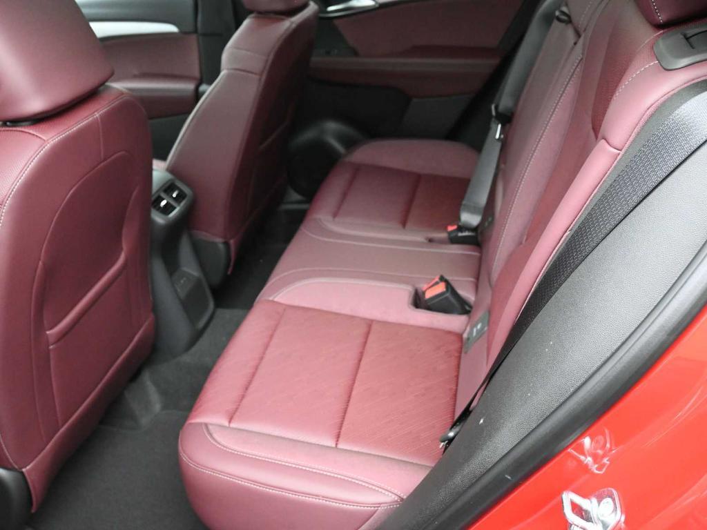 new 2025 Buick Envision car, priced at $40,000