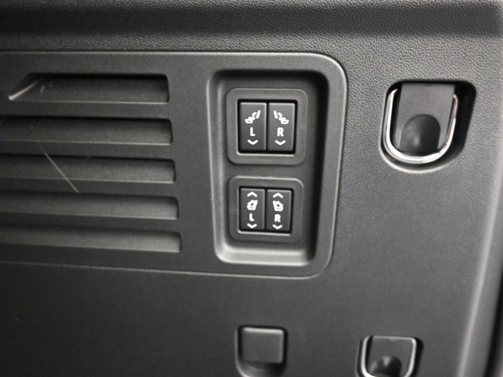 new 2026 Buick Enclave car, priced at $56,000