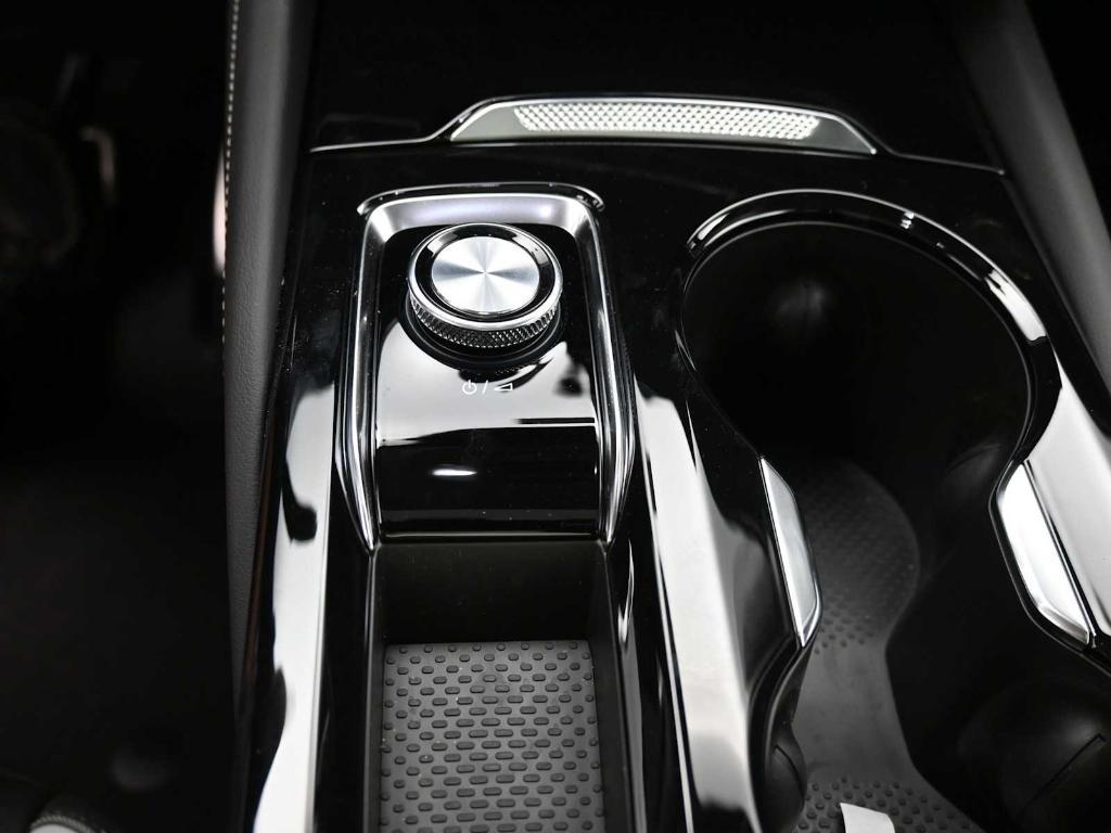 new 2025 Buick Envision car, priced at $42,900