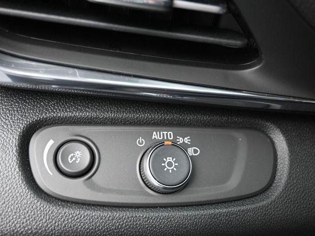 new 2025 Buick Envista car, priced at $22,750