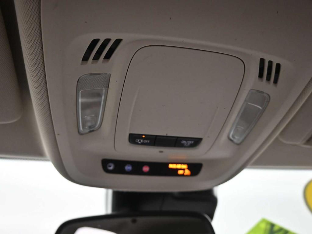 used 2022 Buick Envision car, priced at $20,677