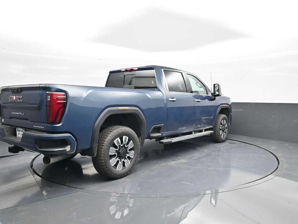 new 2025 GMC Sierra 2500 car, priced at $80,000