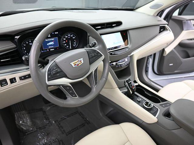 used 2024 Cadillac XT5 car, priced at $44,797