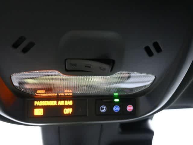 new 2025 Buick Envista car, priced at $24,500