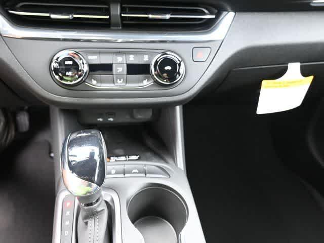 new 2025 Buick Envista car, priced at $24,500