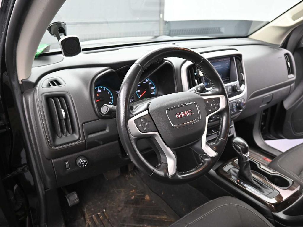 used 2022 GMC Canyon car, priced at $25,000