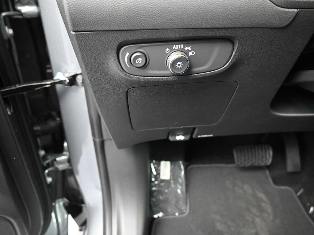 new 2026 Buick Encore GX car, priced at $32,285