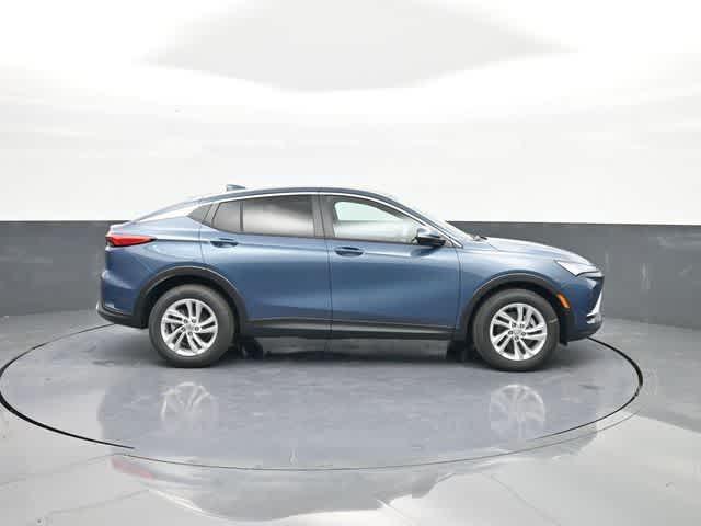 new 2025 Buick Envista car, priced at $24,000