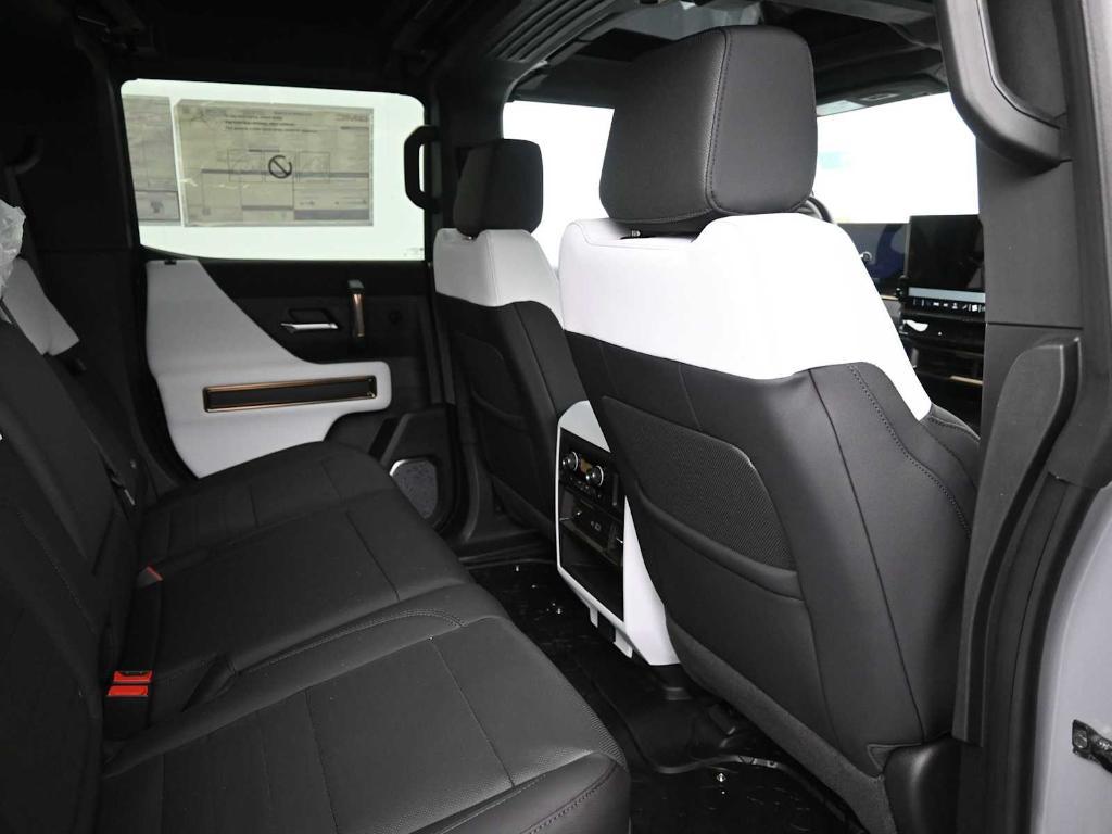 new 2025 GMC HUMMER EV Pickup car, priced at $105,000