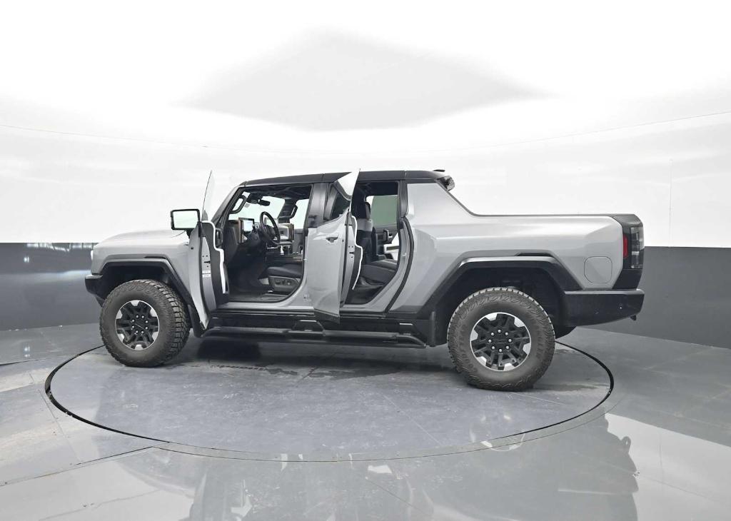 new 2025 GMC HUMMER EV Pickup car, priced at $105,000
