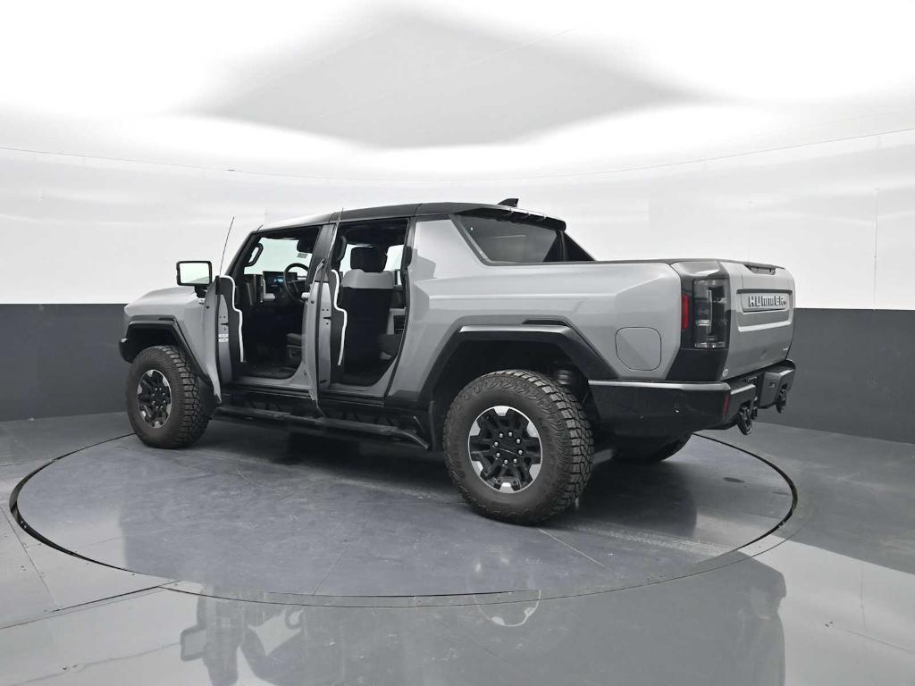 new 2025 GMC HUMMER EV Pickup car, priced at $105,000