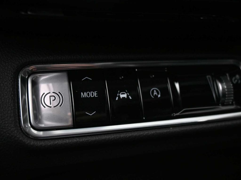 new 2025 Buick Envision car, priced at $40,000