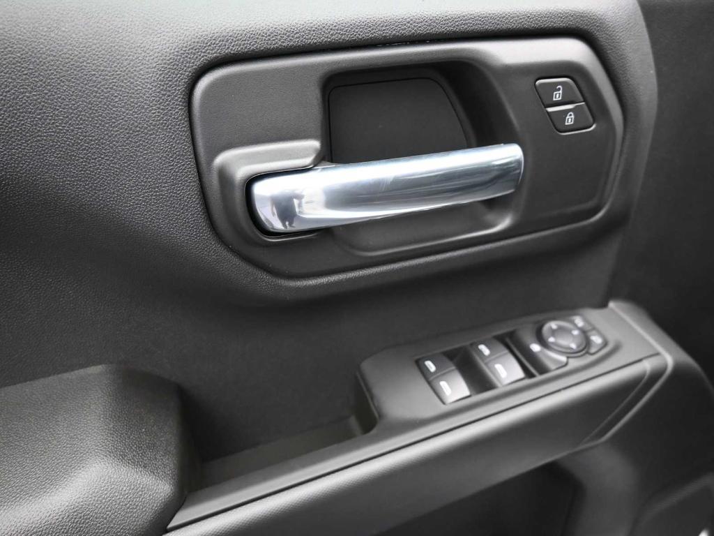 new 2025 GMC Sierra 1500 car, priced at $42,000