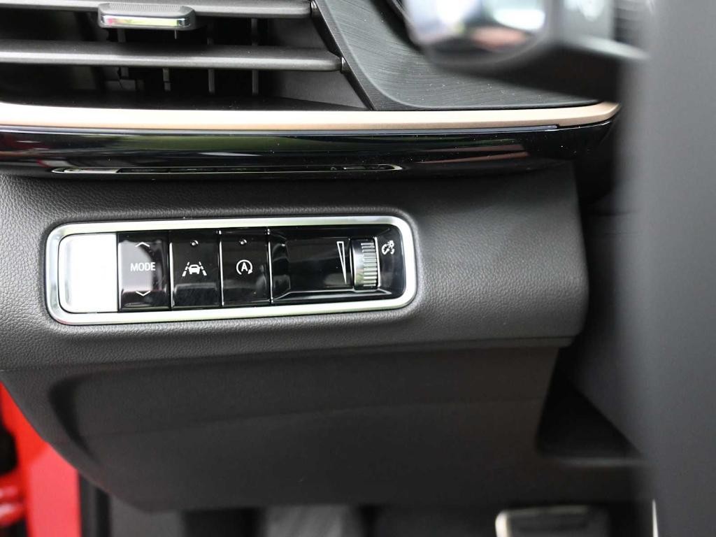 new 2025 Buick Envision car, priced at $39,500