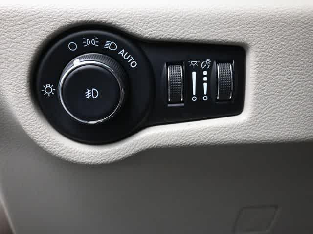used 2023 Chrysler Pacifica car, priced at $26,695